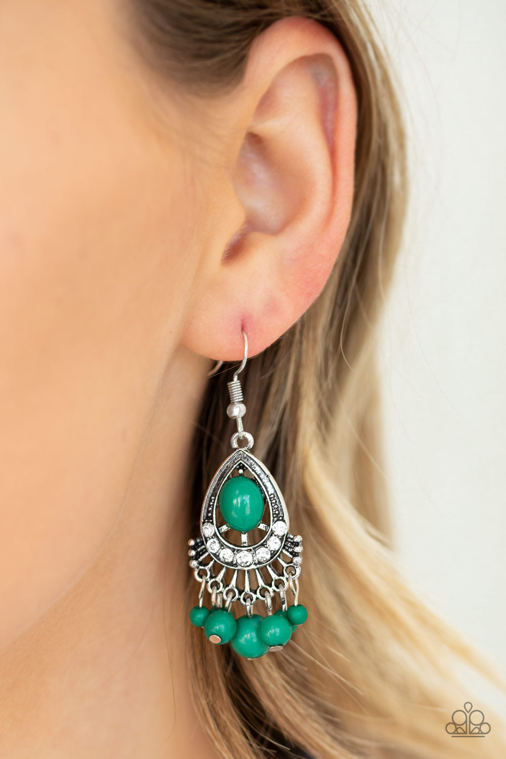 Paparazzi Accessories Floating-On-HEIR-Green