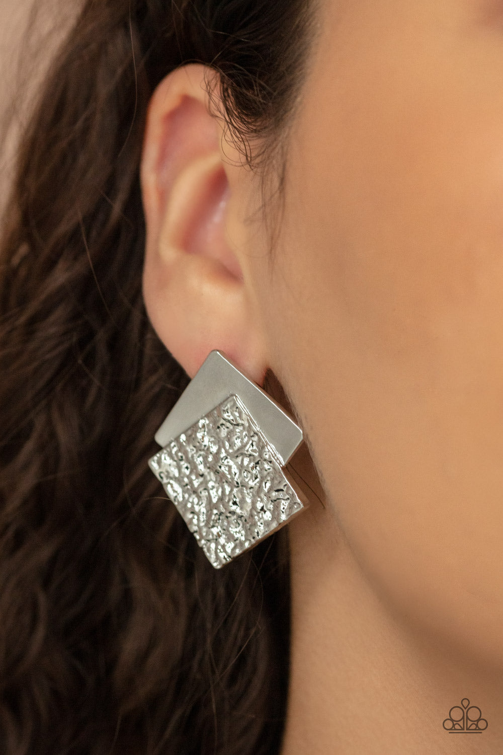 Paparazzi Accessories Square With Style - Silver - earrings